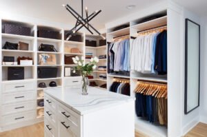 Read more about the article Closet Couture: Custom Solutions for Ultimate Organization